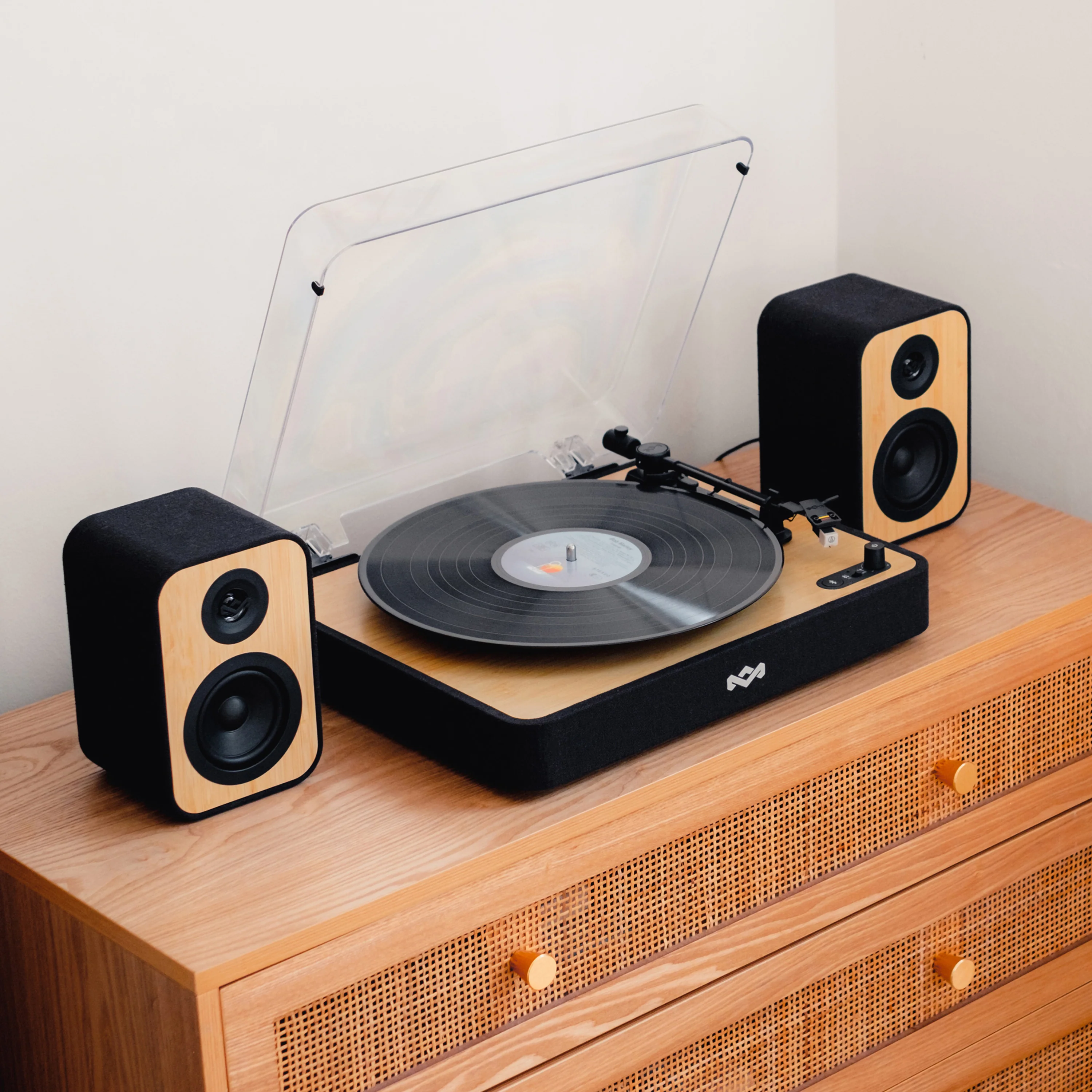 Revolution Turntable and Speakers - Image 6