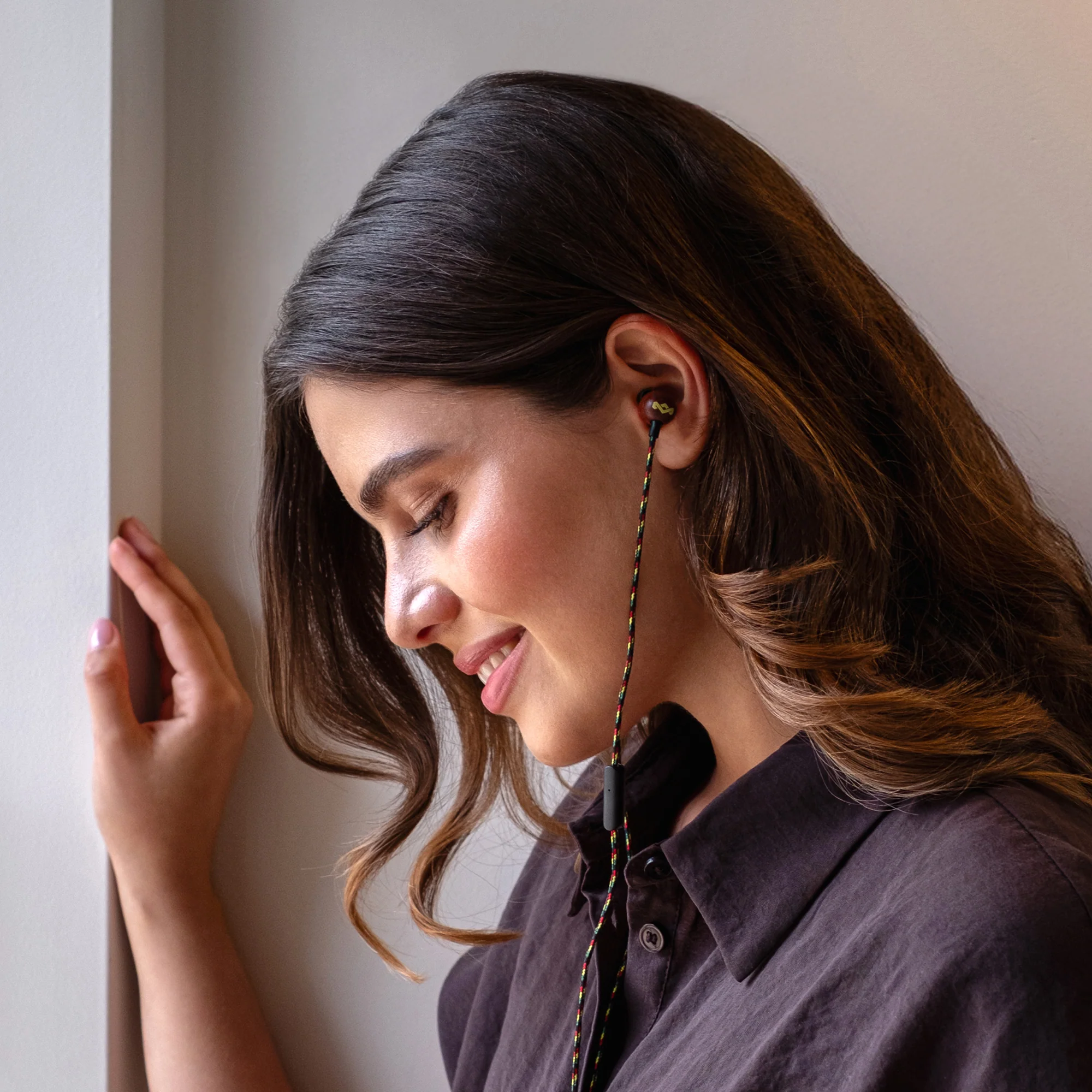 NEW! Smile Jamaica USB-C Earbuds - Image 13