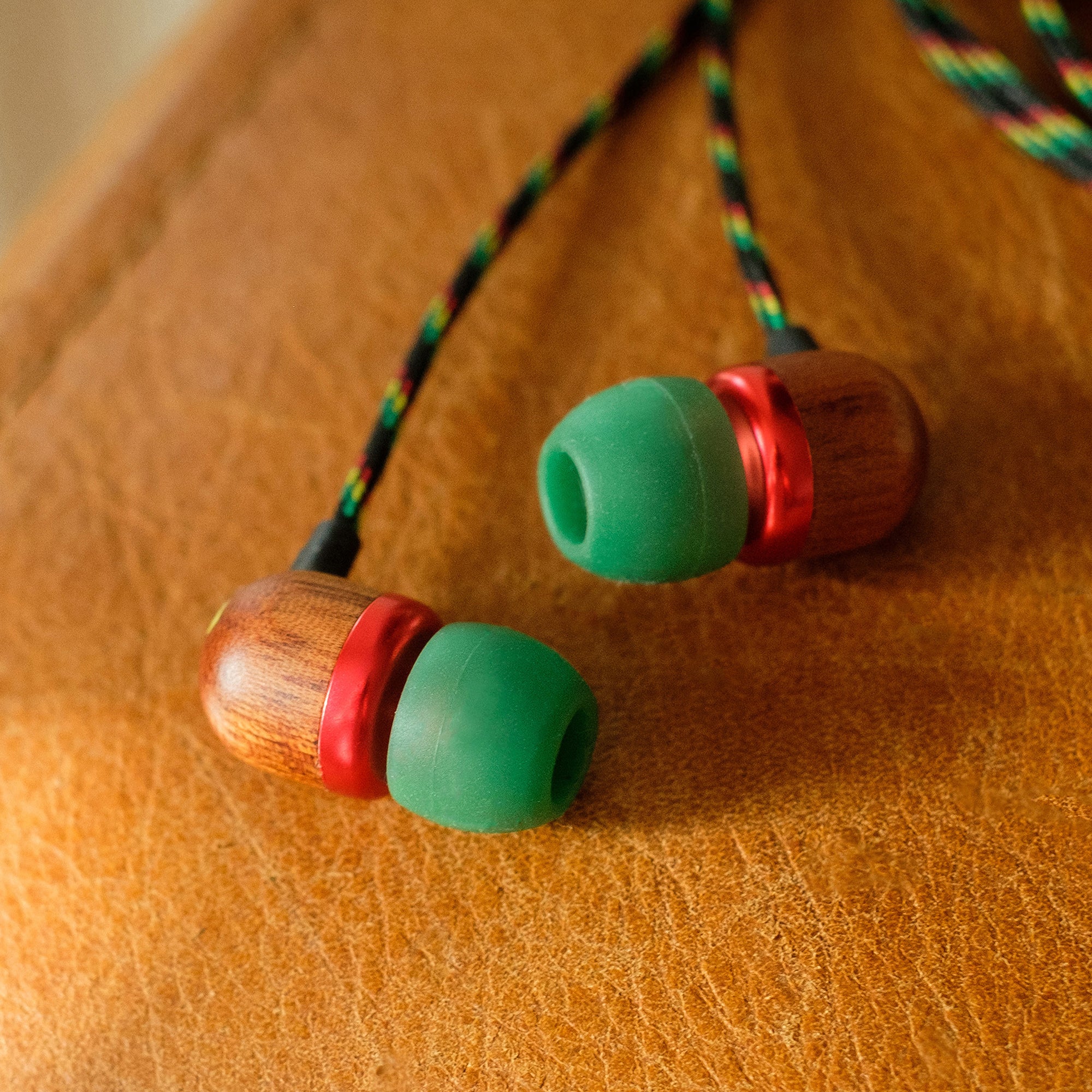NEW! Smile Jamaica USB-C Earbuds - Image 14