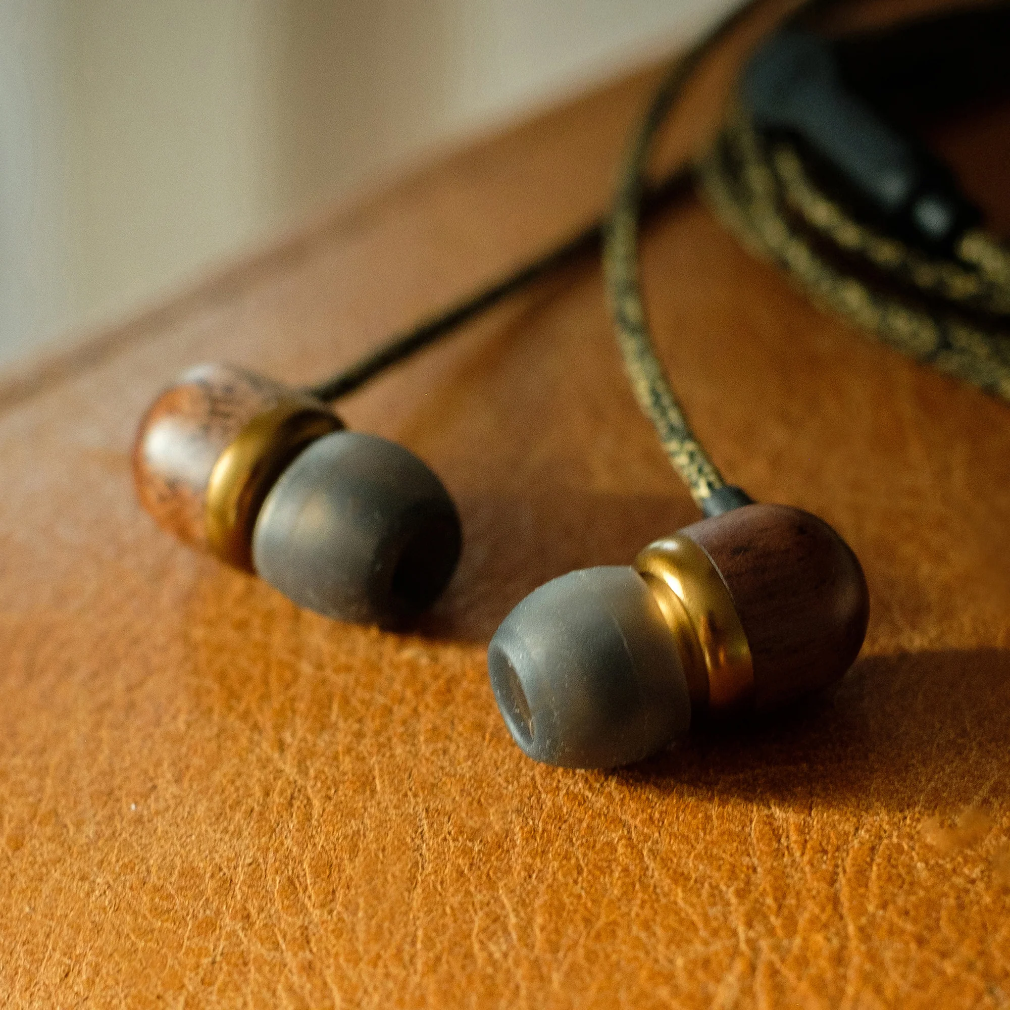 NEW! Smile Jamaica USB-C Earbuds - Image 29